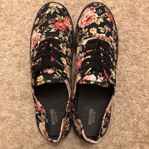 Flower Canvas Sneaker